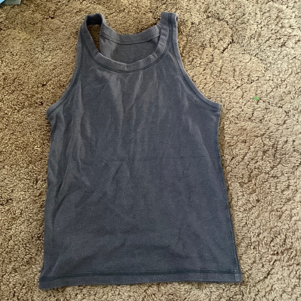 Grey tank top